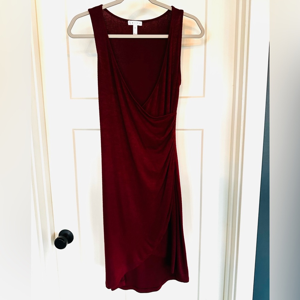 Elegant Burgundy Sleeveless Dress